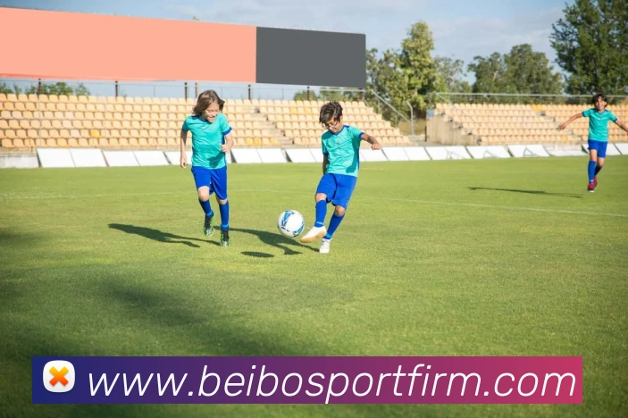 罗马对阵科莫首发阵容揭晓苏莱曼奇尼领衔迪巴拉替补出战