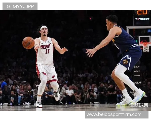 凯沙约翰逊砍下14分12板坚持自我展现热火风格篮球魅力